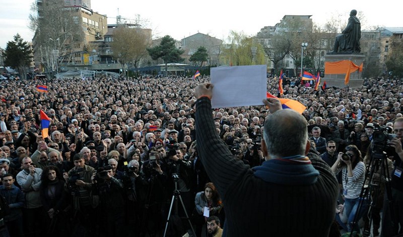 Րաֆֆի Հովհաննիսյանը Ազատության հրապարակում ներկայացրեց վերջնական առաջարկը