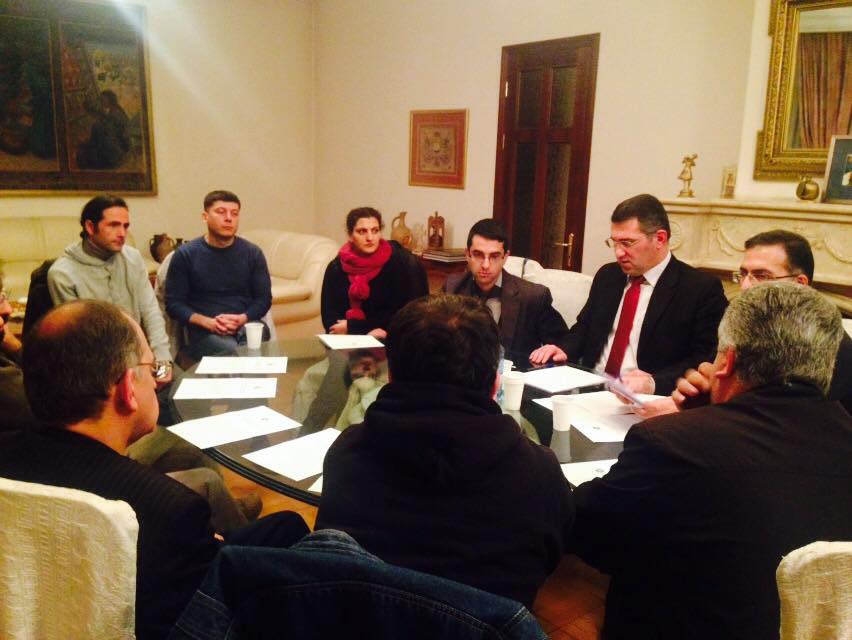 ՔԱՆ-ը նախաձեռնեց հանրային օրակարգի ձեւավորման գործում կուսակցությունների դերի քննարկումը